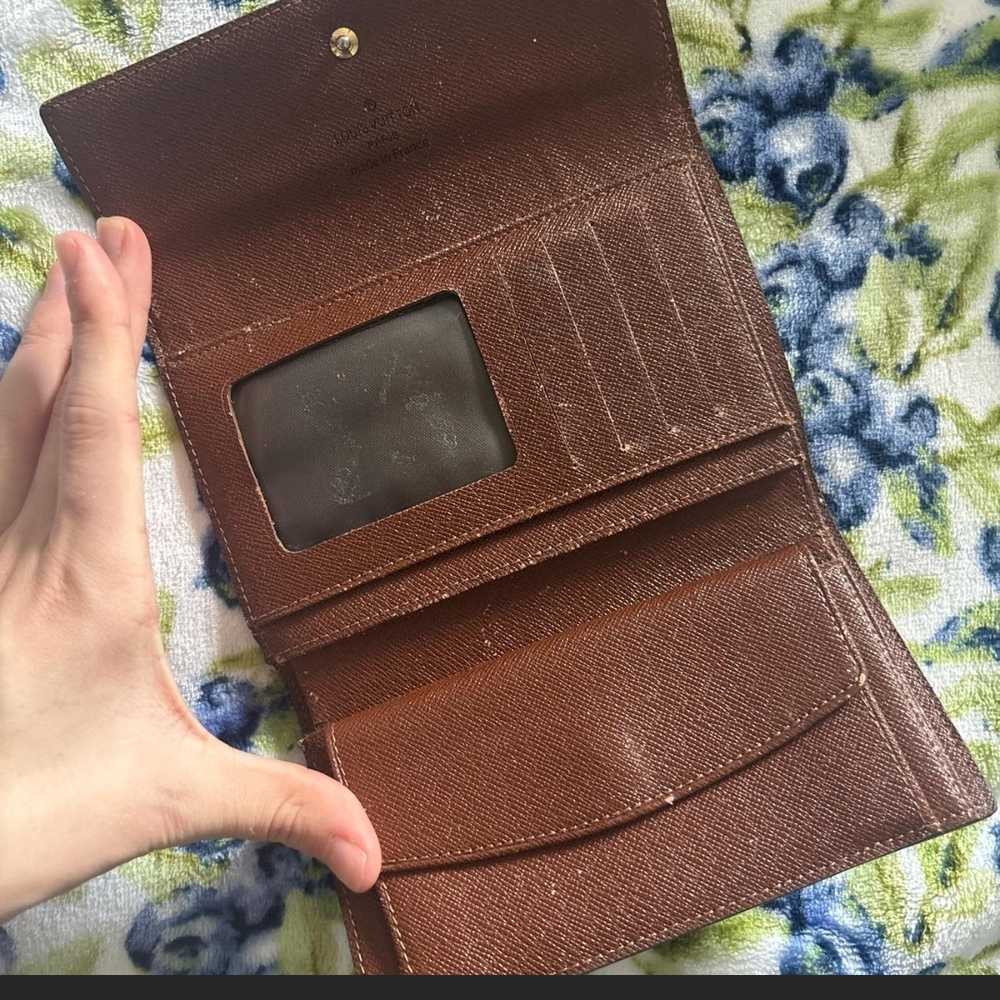 Louis Vuitton Brown Monogram Women's Wallet - Picture 4 of 8